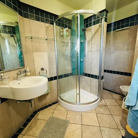 Atico Duplex, Con Piscina Privada, Jacuzzi Y Gimnasio Бенальмадена