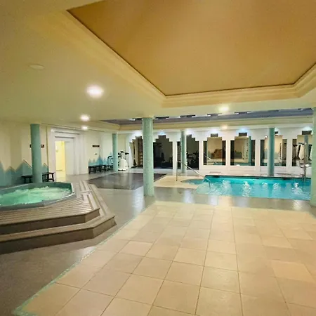 Atico Duplex, Con Piscina Privada, Jacuzzi Y Gimnasio Holiday home